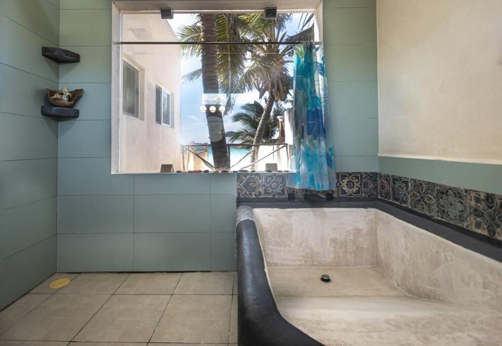 Oceanfront Casita Coral Apartment Chelem Exterior photo