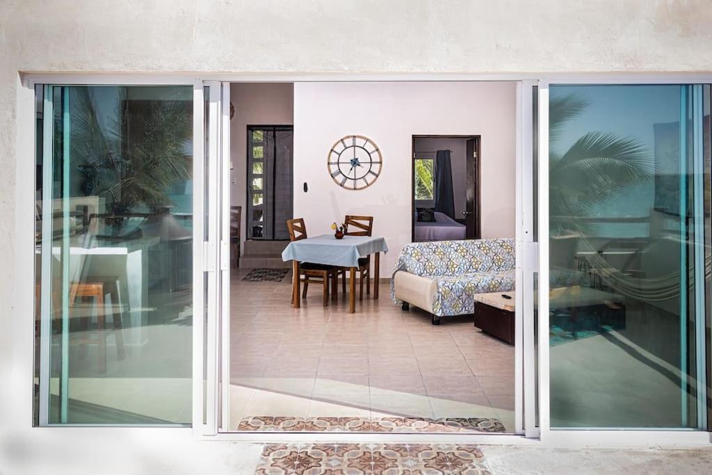 Oceanfront Casita Coral Apartment Chelem Exterior photo