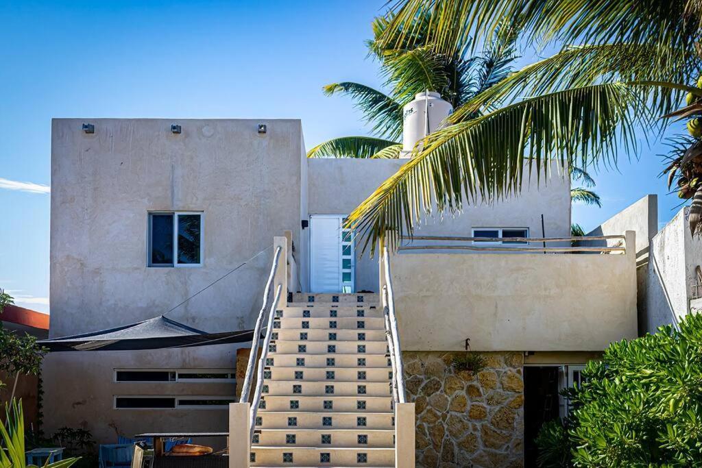 Oceanfront Casita Coral Apartment Chelem Exterior photo