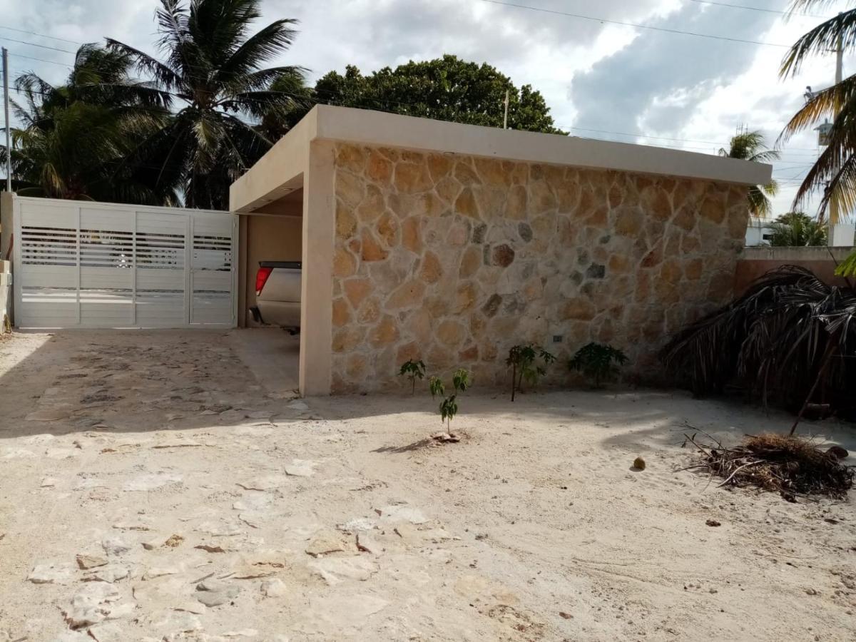 Oceanfront Casita Coral Apartment Chelem Exterior photo