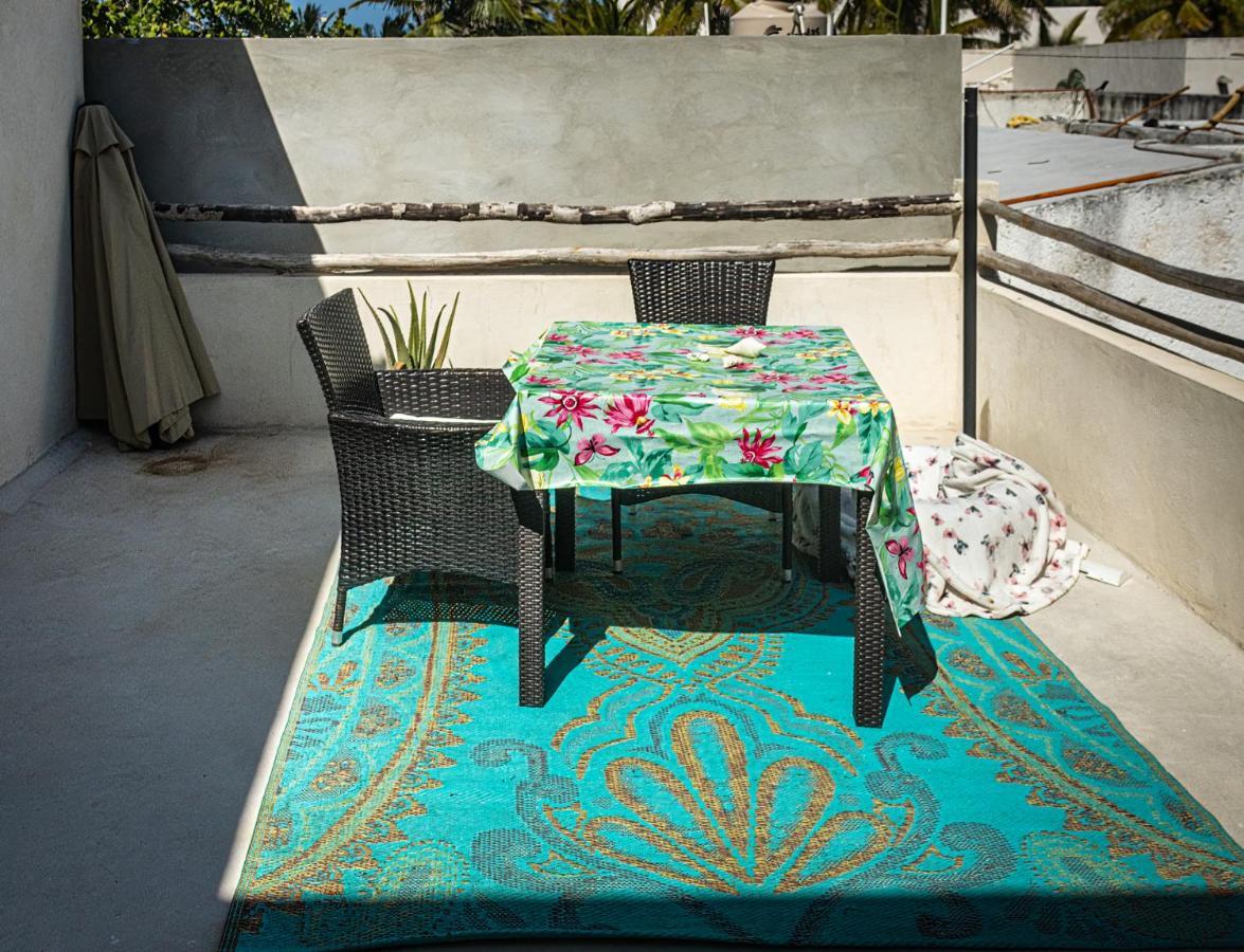 Oceanfront Casita Coral Apartment Chelem Exterior photo